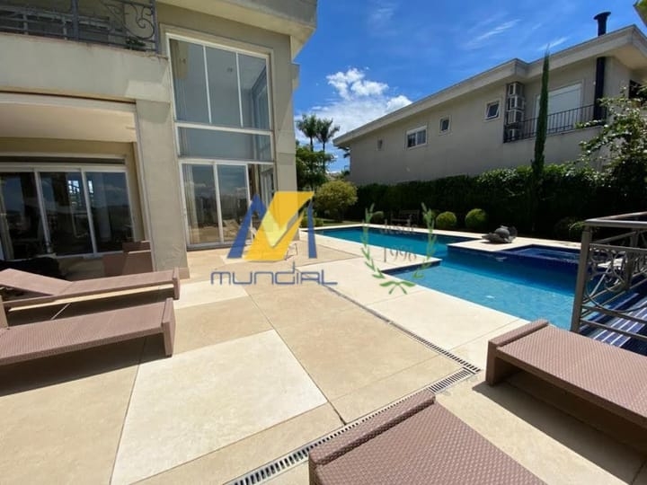 Casa, 5 quartos, 1000 m² - Foto 1