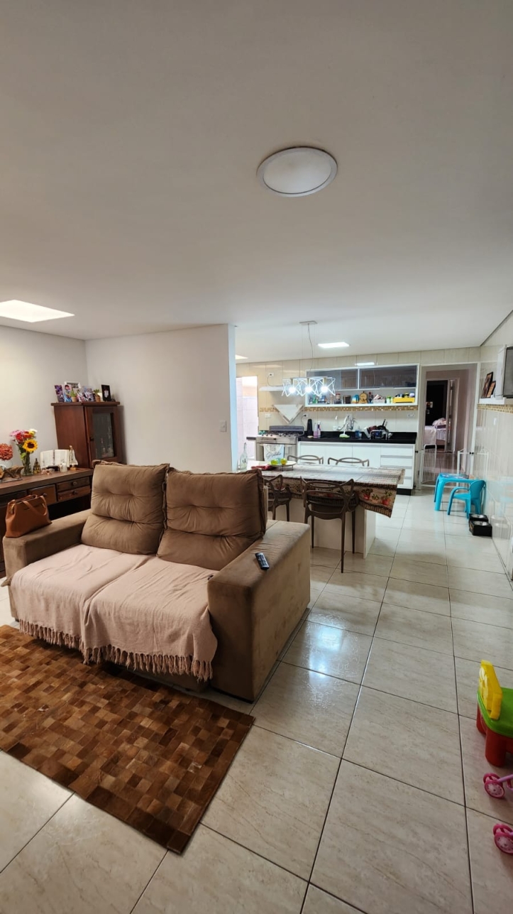 Casa, 3 quartos, 190 m² - Foto 3