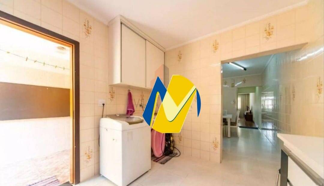 Casa, 3 quartos, 223 m² - Foto 4