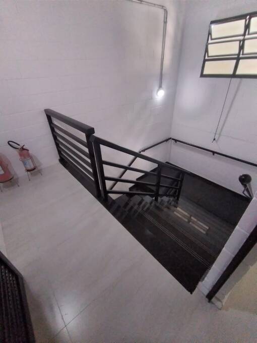 Depósito-Galpão, 526 m² - Foto 2