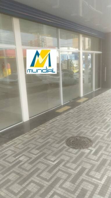 Loja-Salão, 700 m² - Foto 1