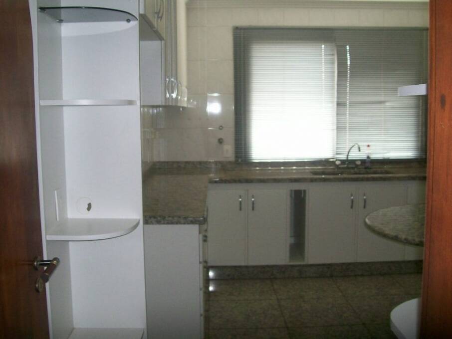 Apartamento, 3 quartos, 140 m² - Foto 1