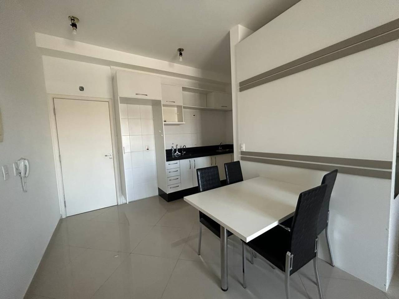 Apartamento, 1 quarto, 42 m² - Foto 2