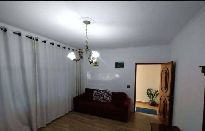 Casa, 3 quartos, 200 m² - Foto 2