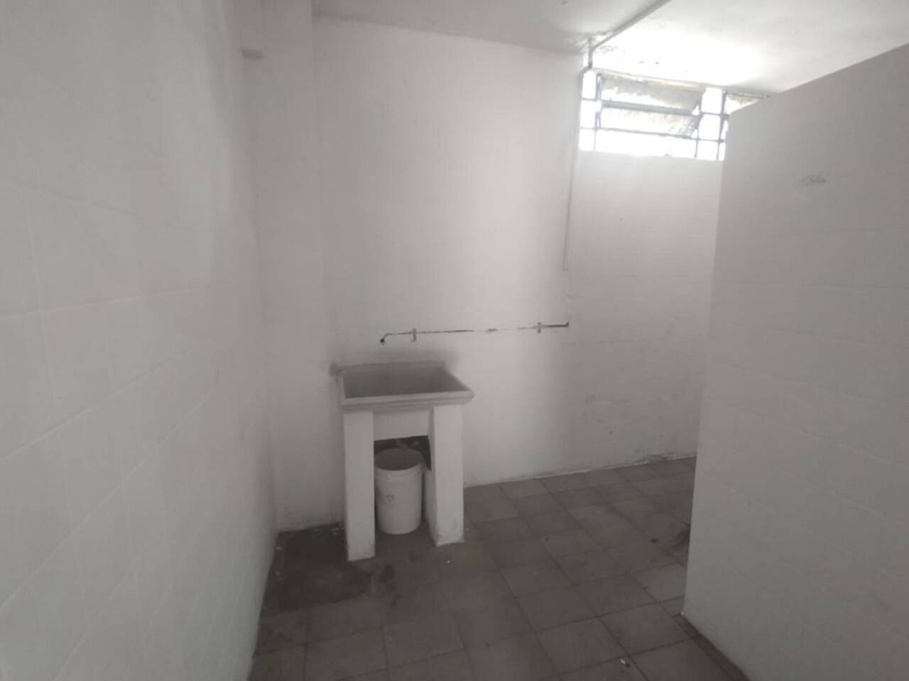 Depósito-Galpão, 944 m² - Foto 9