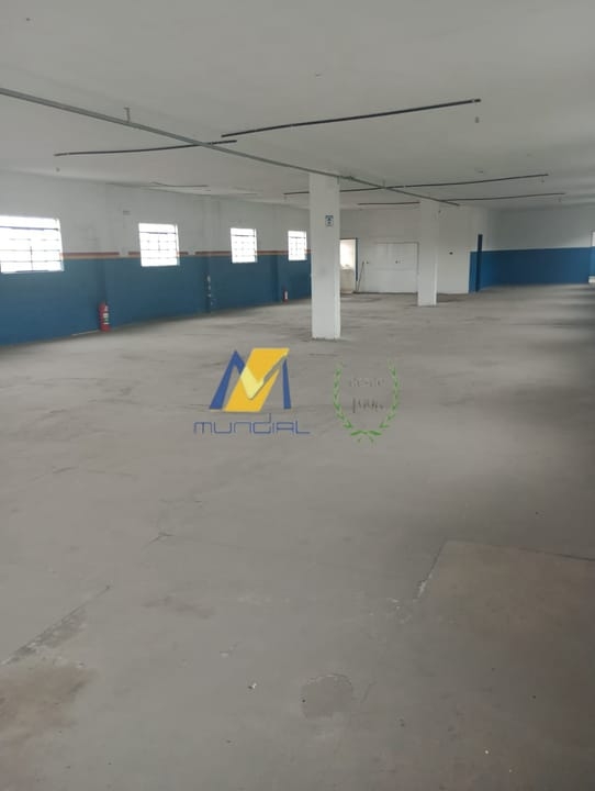 Loja-Salão, 640 m² - Foto 1