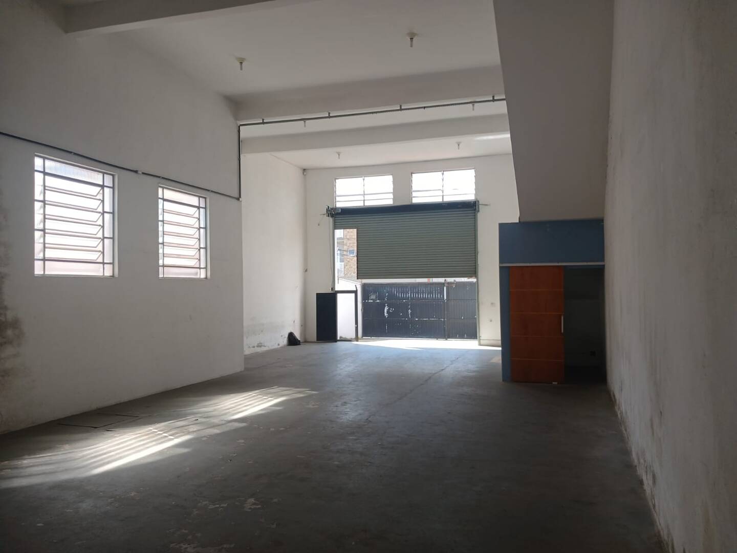 Depósito-Galpão, 230 m² - Foto 1