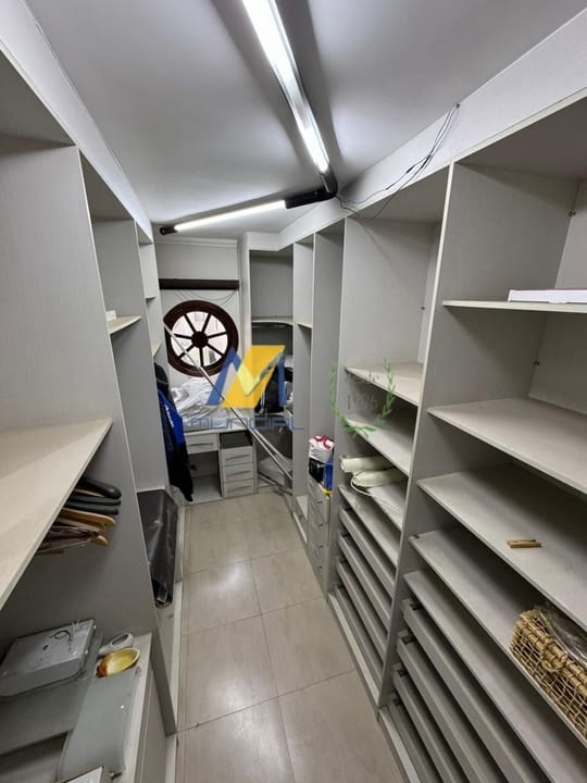 Casa, 4 quartos, 264 m² - Foto 33