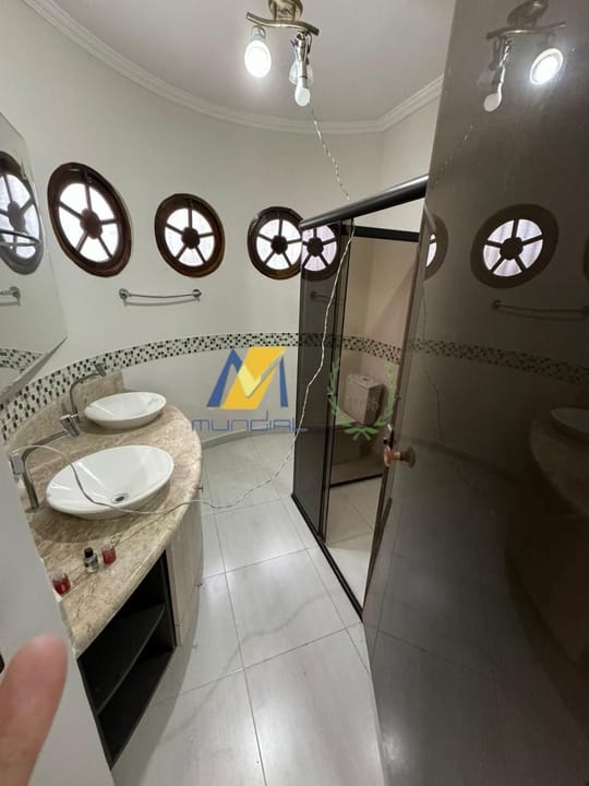 Casa, 4 quartos, 264 m² - Foto 34