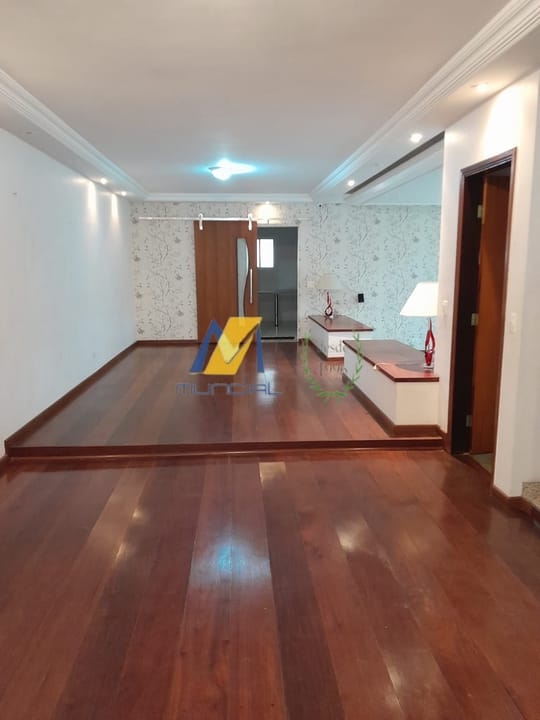 Casa, 3 quartos, 350 m² - Foto 1