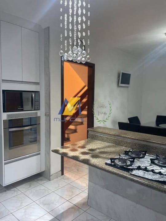 Casa, 3 quartos, 219 m² - Foto 4