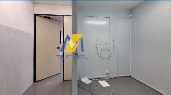 Sala-Conjunto, 1250 m² - Foto 28