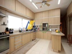 Casa para Venda em Santana de Parnaíba - 4