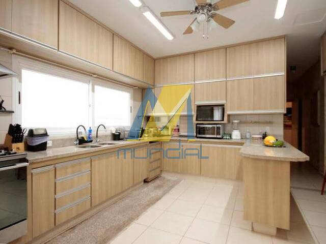 Casa para Venda em Santana de Parnaíba - 5