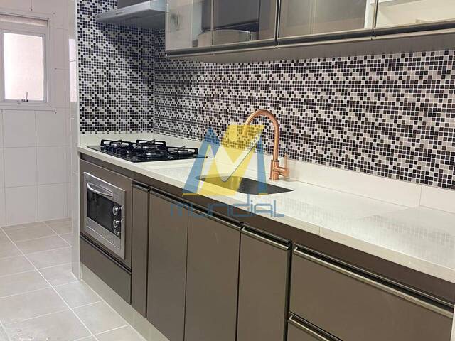 Venda em casa branca - Santo André