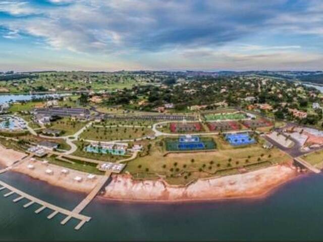 Casa para Venda em Paranapanema - 3