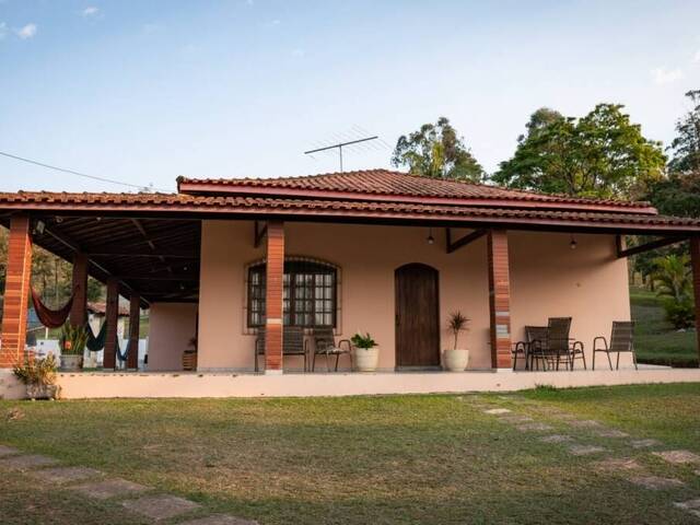 Casa para Venda em São Roque - 2
