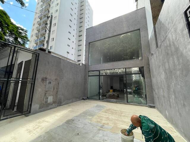 Venda em Indianópolis - São Paulo