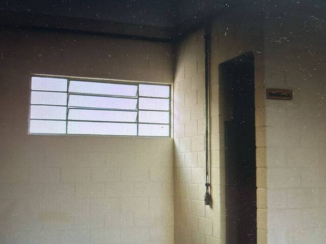  em  - 