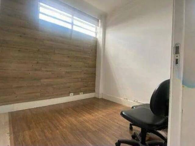  em  - 
