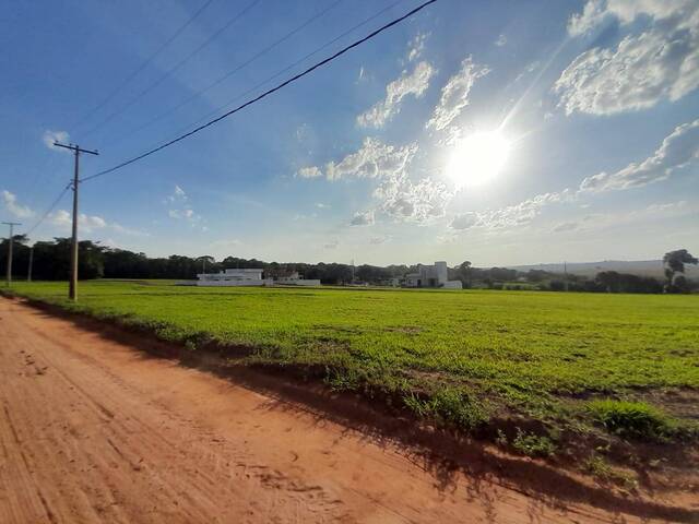 #TR0035 - Terreno para  em Pardinho - SP - 1