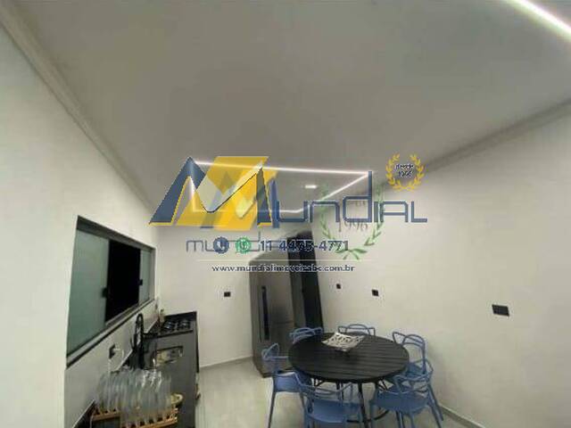 Casa para Venda em Mongaguá - 3