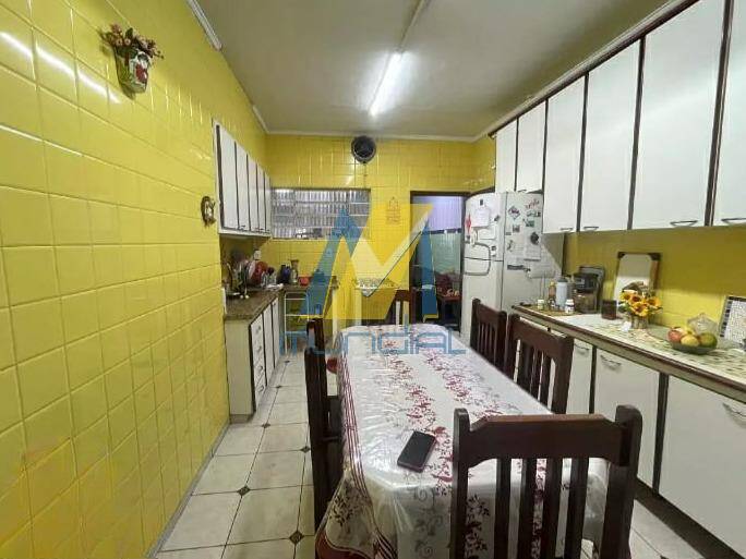 Casa, 3 quartos, 220 m² - Foto 13