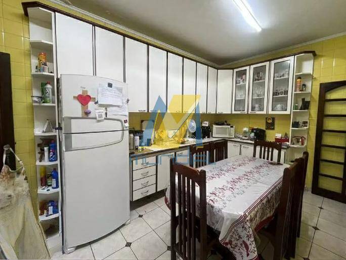 Casa, 3 quartos, 220 m² - Foto 15