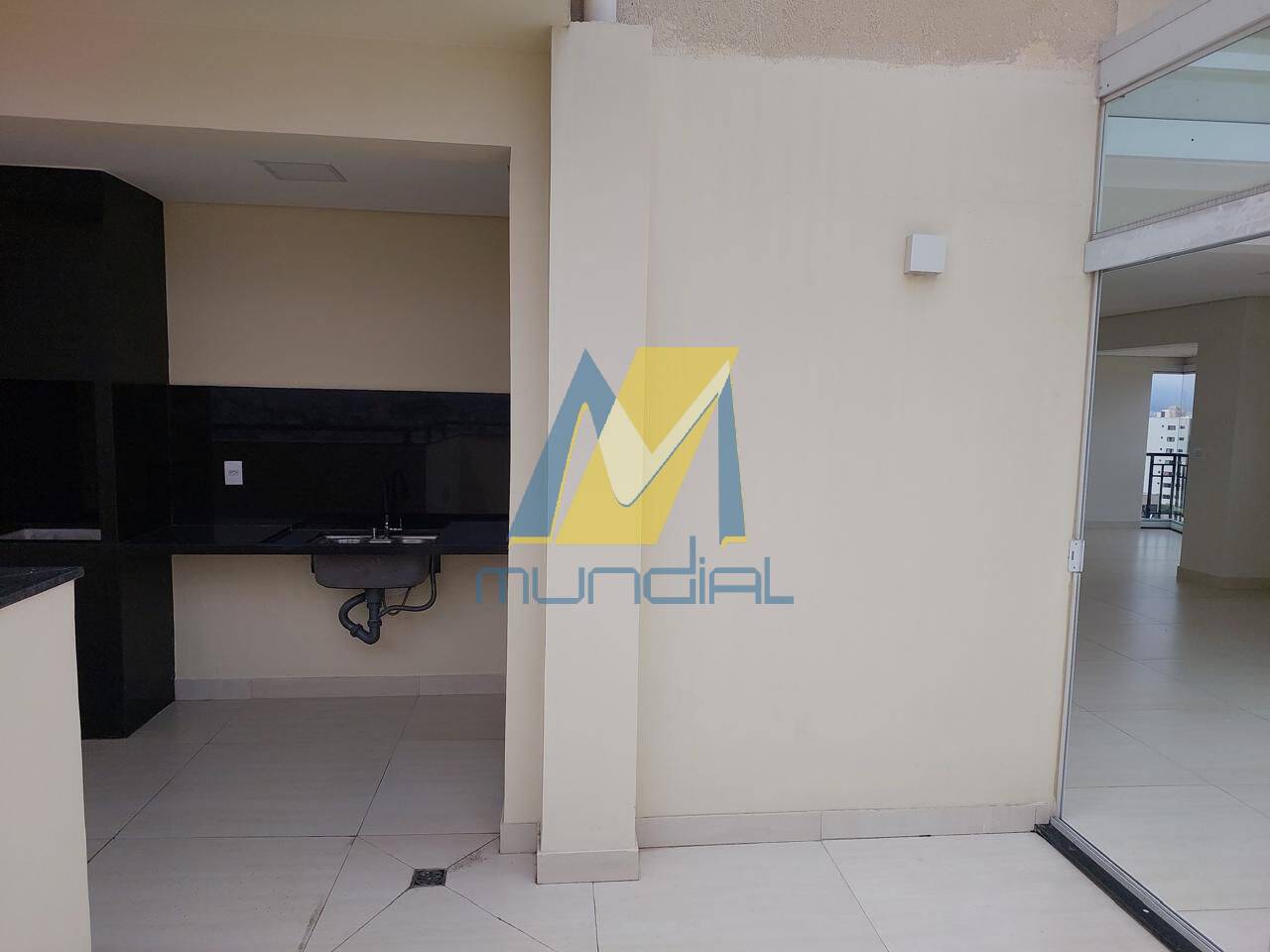 Cobertura, 3 quartos, 181 m² - Foto 2