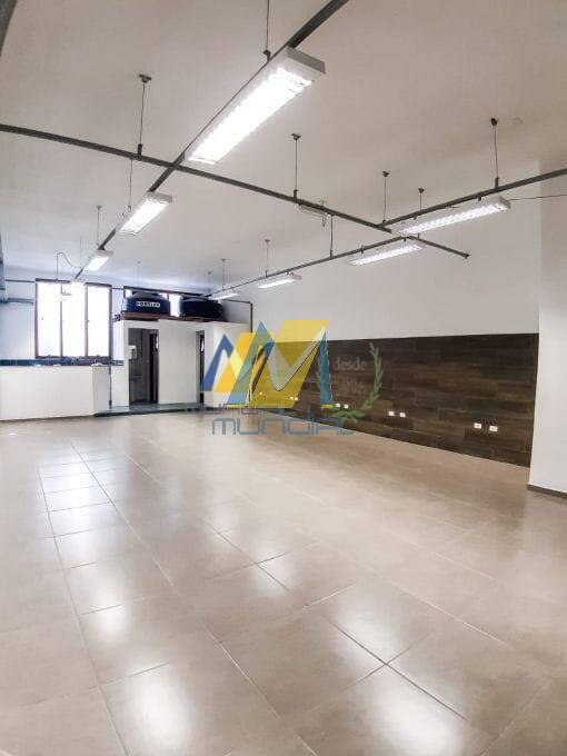 Sobrado, 3 quartos, 327 m² - Foto 2