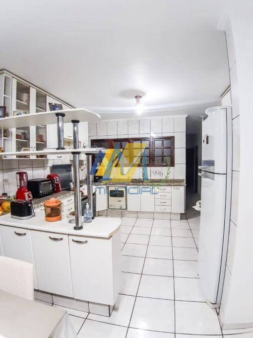 Sobrado, 3 quartos, 327 m² - Foto 13