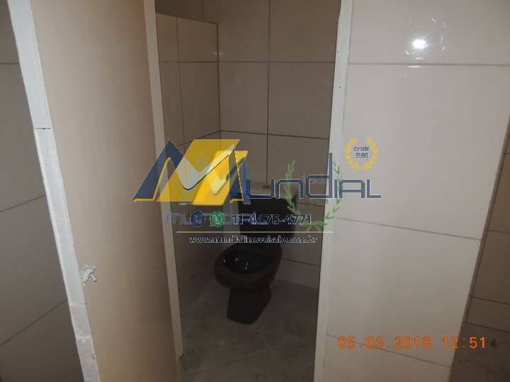 Sala-Conjunto, 1350 m² - Foto 13