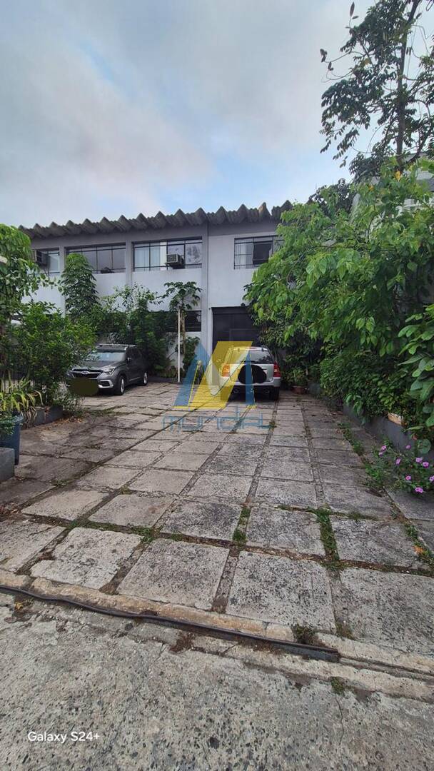 Depósito-Galpão, 1027 m² - Foto 1