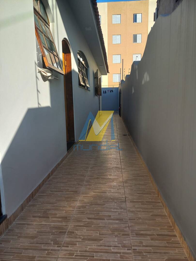 Casa, 3 quartos, 326 m² - Foto 1