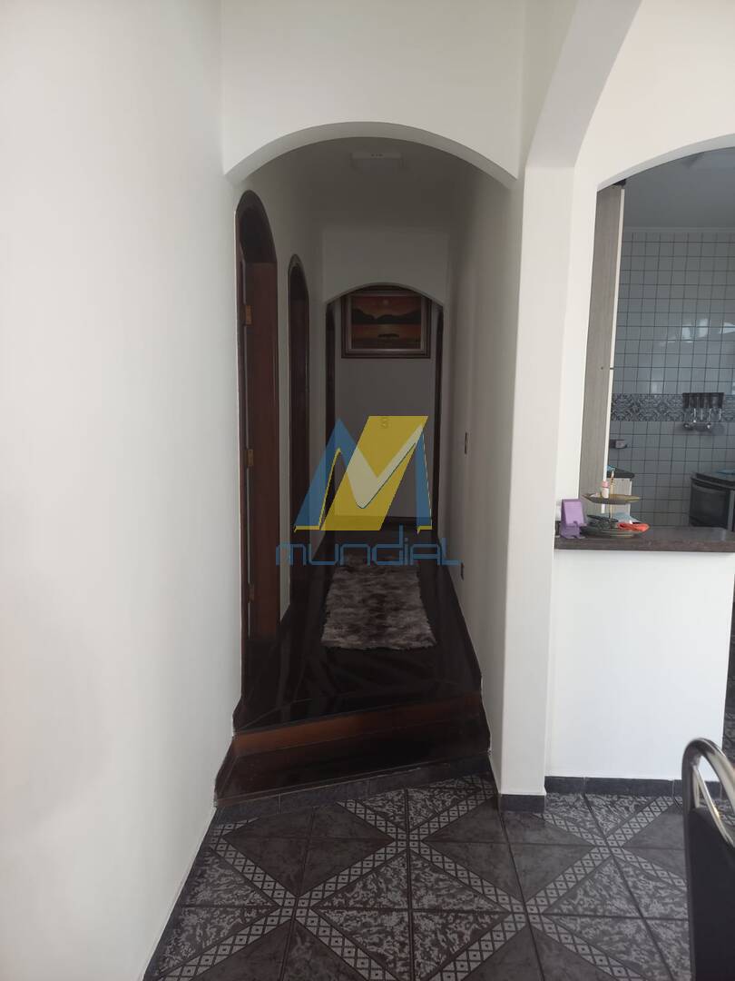 Casa, 3 quartos, 326 m² - Foto 2