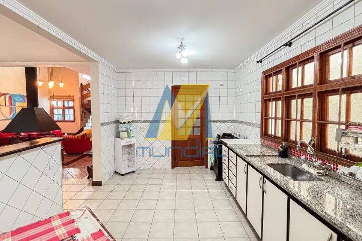 Casa, 4 quartos, 339 m² - Foto 3