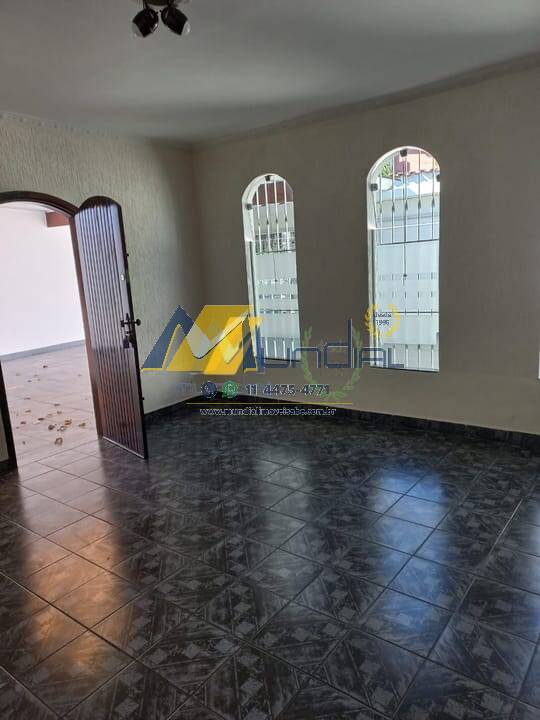 Casa, 3 quartos, 240 m² - Foto 1
