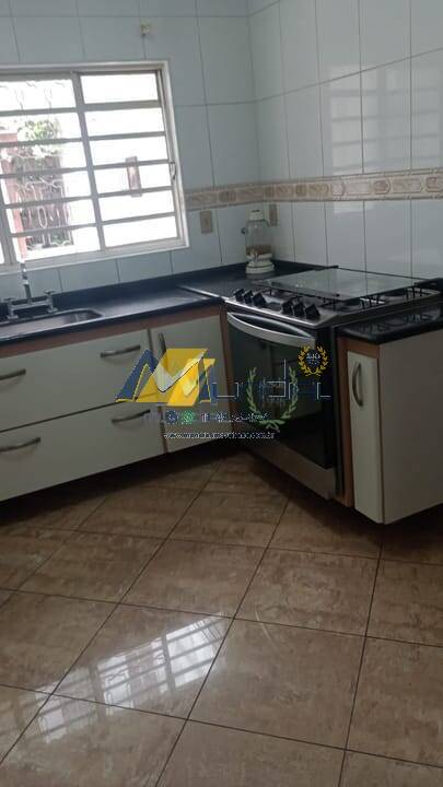 Sobrado, 4 quartos, 359 m² - Foto 10